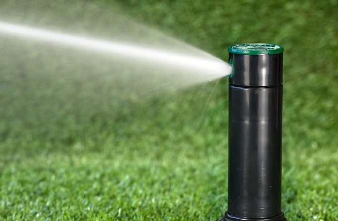 Voyager® Screw Top Gear-Drive Rotor Sprinklers