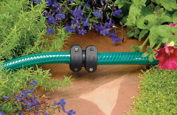 5/8-3/4 Inch Plastic Repair Hose Mender