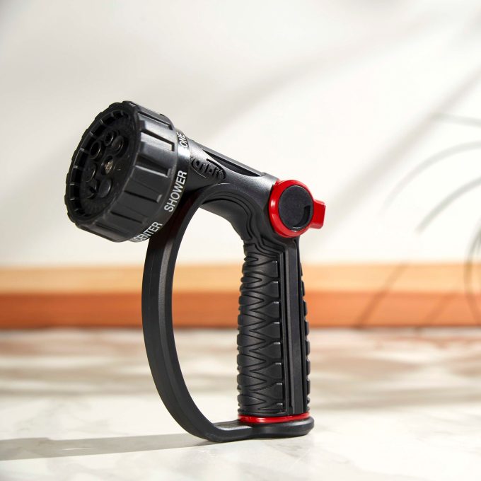 Pro Flo 7-Pattern Watering Nozzle With Thumb Control